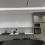 Ξενοδοχείο με διαμερίσματα Day Lux Premium