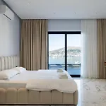 Ξενοδοχείο με διαμερίσματα Day Lux Premium 3*