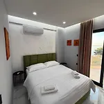 Day Lux Premium Ξενοδοχείο με διαμερίσματα 3*