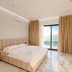 Ξενοδοχείο με διαμερίσματα Day Lux Premium Σαράντα