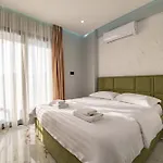Ξενοδοχείο με διαμερίσματα Day Lux Premium Σαράντα