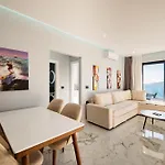 Ξενοδοχείο με διαμερίσματα Day Lux Premium