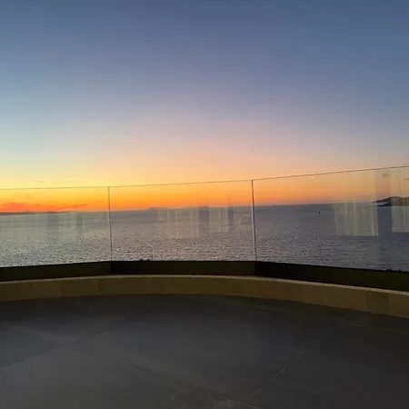 Day Lux Premium 3* Sarandë