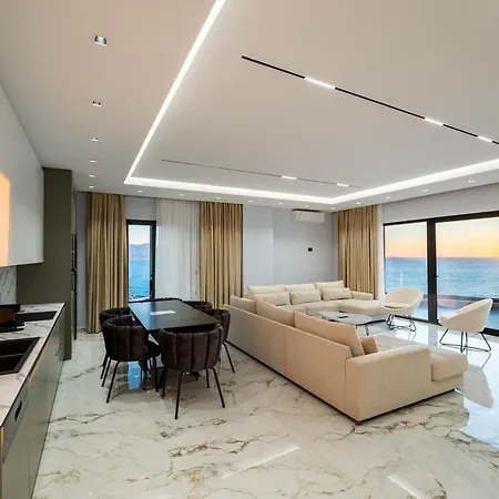 Day Lux Premium מלון דירות סרנדה