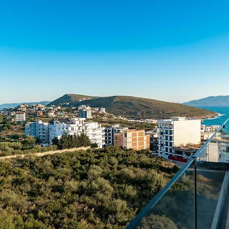 Day Lux Premium Апарт-отель 3*