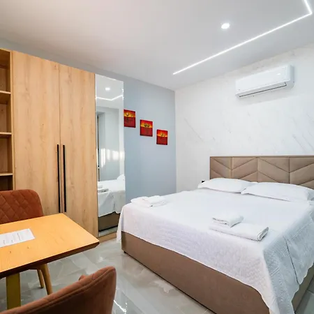 Day Lux Premium 3* Саранда