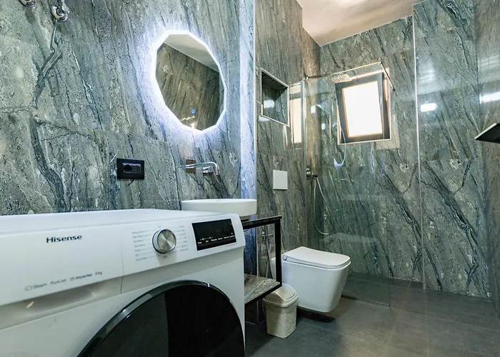 アパートホテル Day Lux Premium Sarandë