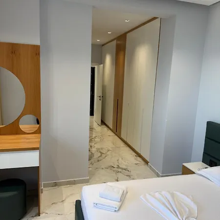 Day Lux Premium Aparthotel