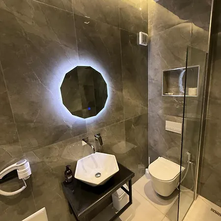 Day Lux Premium Aparthotel Sarandë