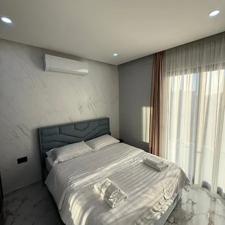 Day Lux Premium Aparthotel