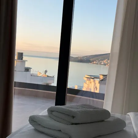 Day Lux Premium * Sarande