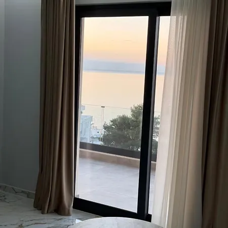 Day Lux Premium Sarande