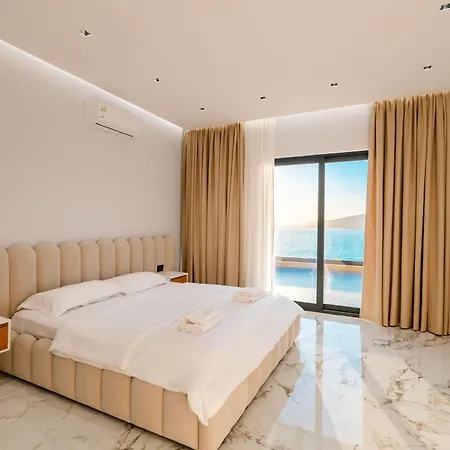 Aparthotel Day Lux Premium Sarandë