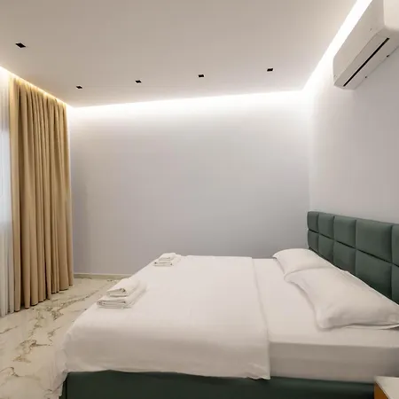 Day Lux Premium Aparthotel