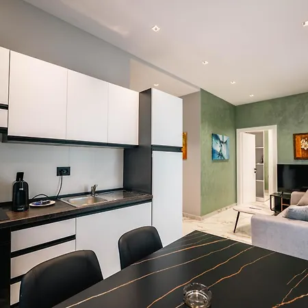 Day Lux Premium Sarandë