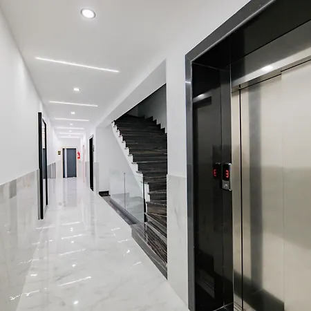 Day Lux Premium Aparthotel